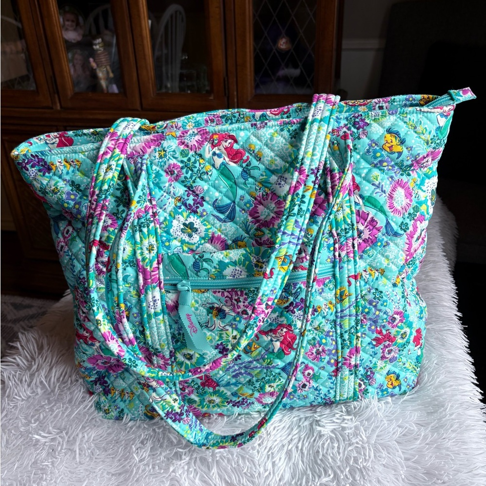 BOLO BNWOT Vera Bradley Disney Ariel Tote Bag Purse Handbag Little Mermaid - Picture 3 of 16